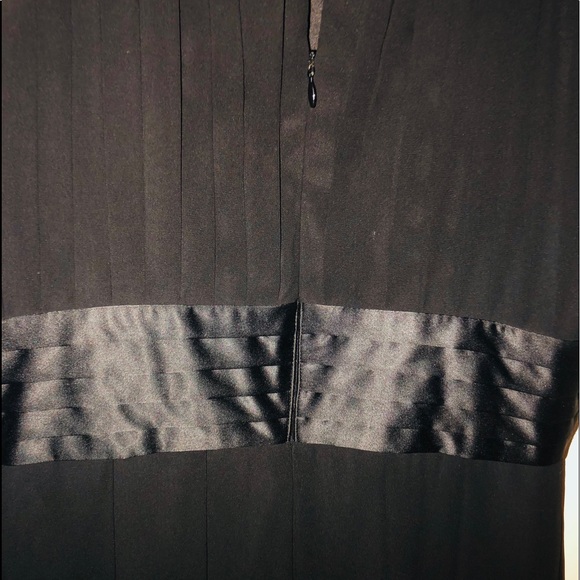 White household black market dress - Picture 5 of 8